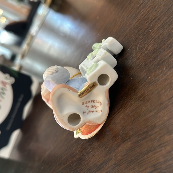 The Letter F, Bumpkin, by George Good - Picture 2 of 3